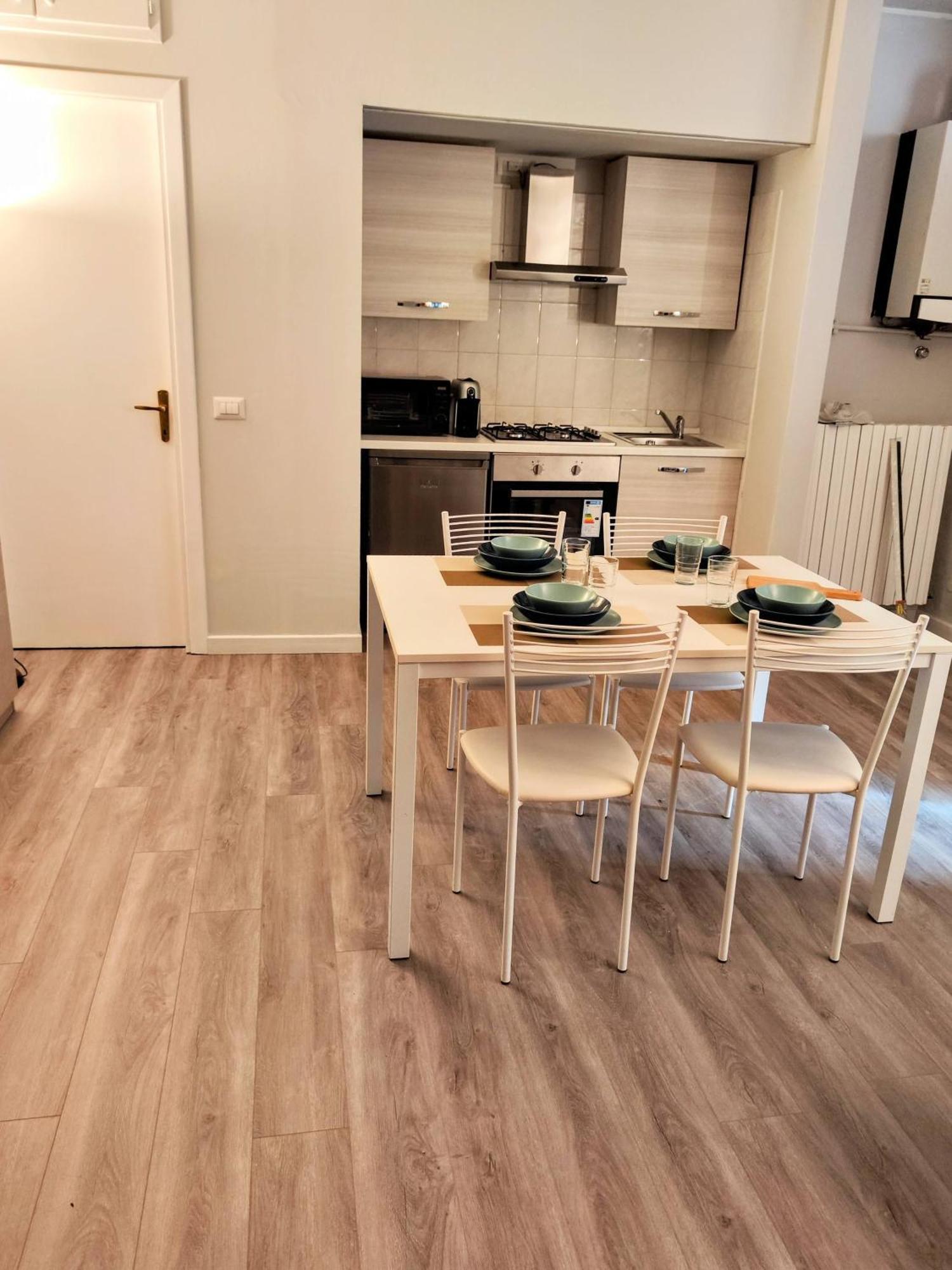 House Navigli-Life Apartment Milan Exterior photo